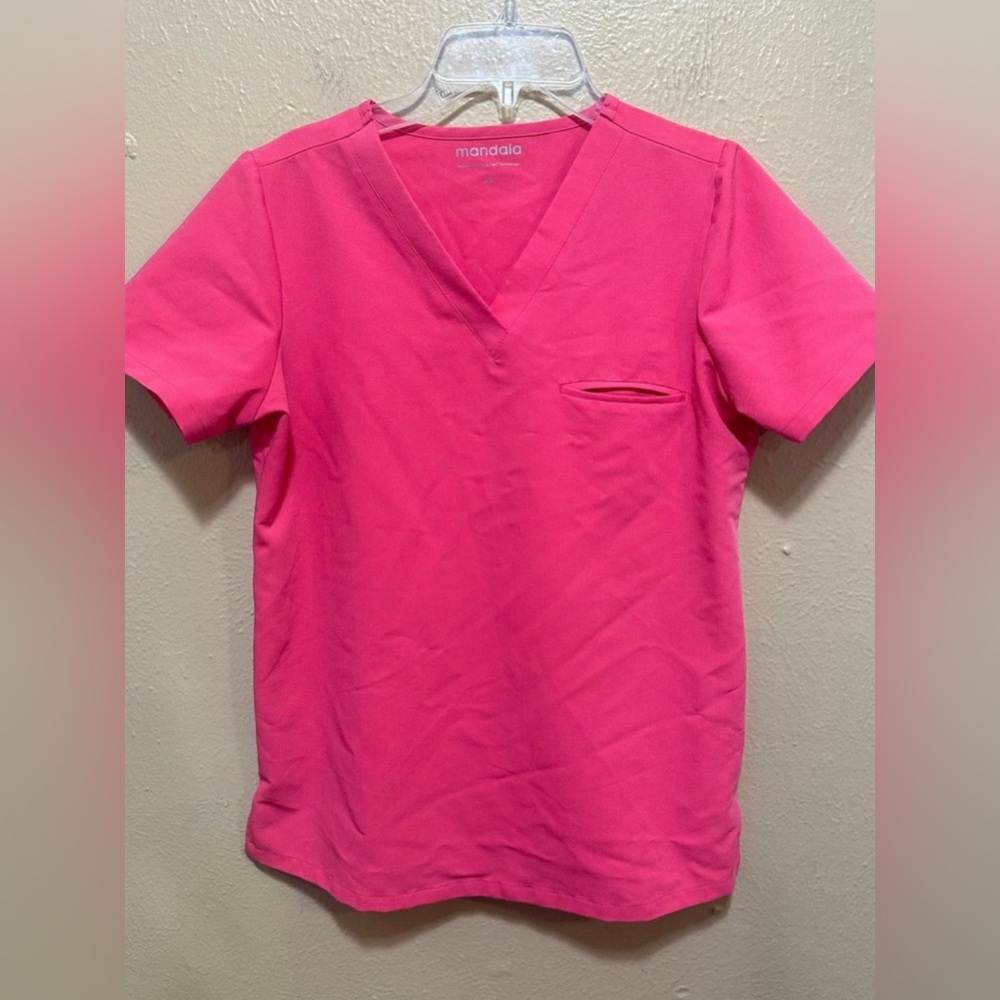 Mandala Equa-Tek Hot Pink Scrub Top Medical Healthcare Uniform Women's XS